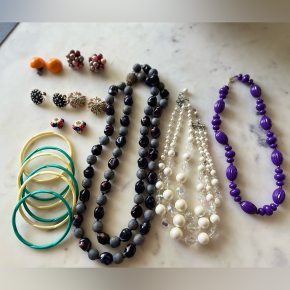 Vintage Costume Beaded Jewelry Necklaces Earrings Bracelet floral green orange - Picture 4 of 15